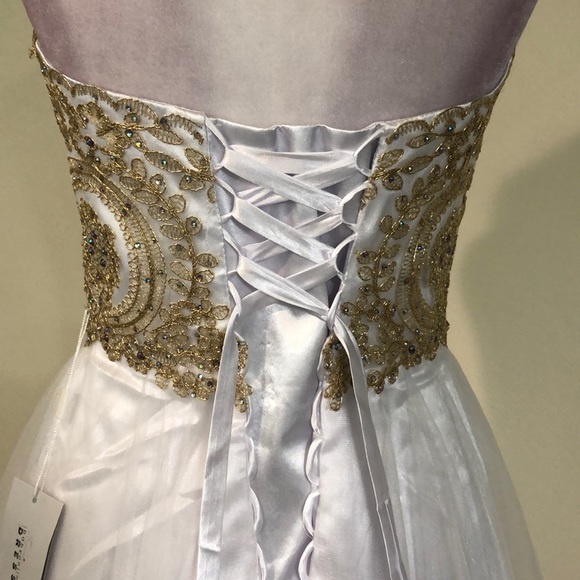 Chiffon Beads and Embroidered wedding gown mini - Picture 8 of 13